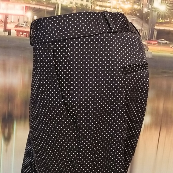 Worn Once- BR Black & White Dot Pants!🍓🍓 - Picture 3 of 10